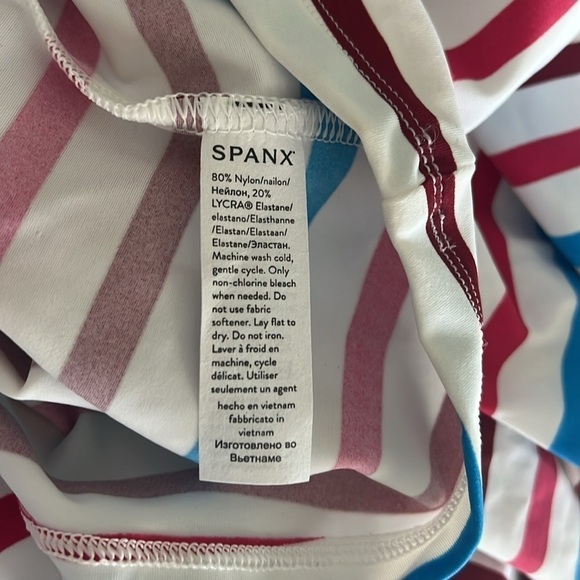 Spanx Women's Long Sleeve Swim Shirt NEW - Picture 5 of 10